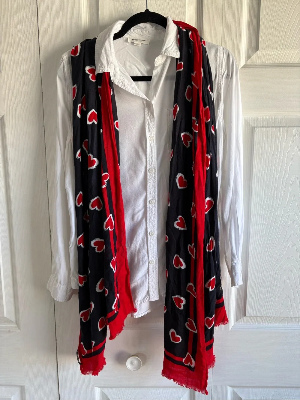 KATE SPADE Brushstroke Heart Oblong Scarf Black Red White Novelty Teacher Career